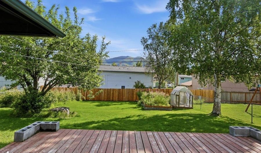 1850 Parkway Dr, Anchorage, AK 99504 - 3 Beds, 1 Bath