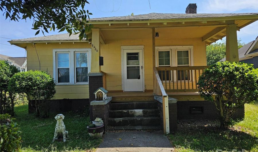 2430 Lydia Ave, Charlotte, NC 28205 - 2 Beds, 1 Bath