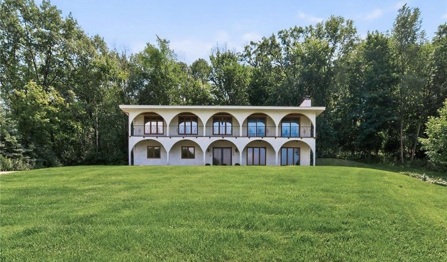 108 Hidden Meadow Rd, Apple Valley, MN 55124 - 5 Beds, 3 Bath