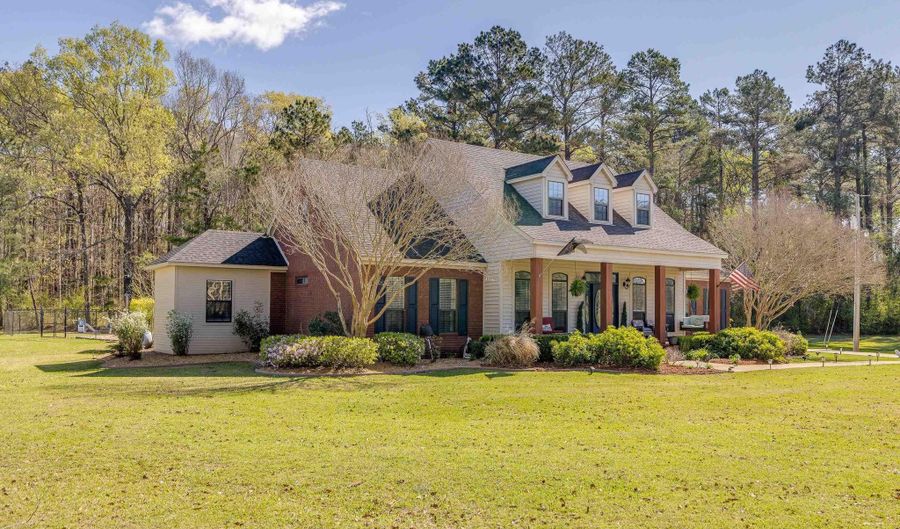 4851 YARBROUGH Rd, Bastrop, LA 71220 - 6 Beds, 4 Bath