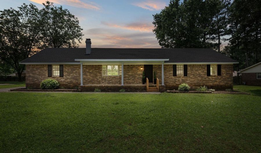 117 Bates St, Athens, AL 35611 - 3 Beds, 2 Bath