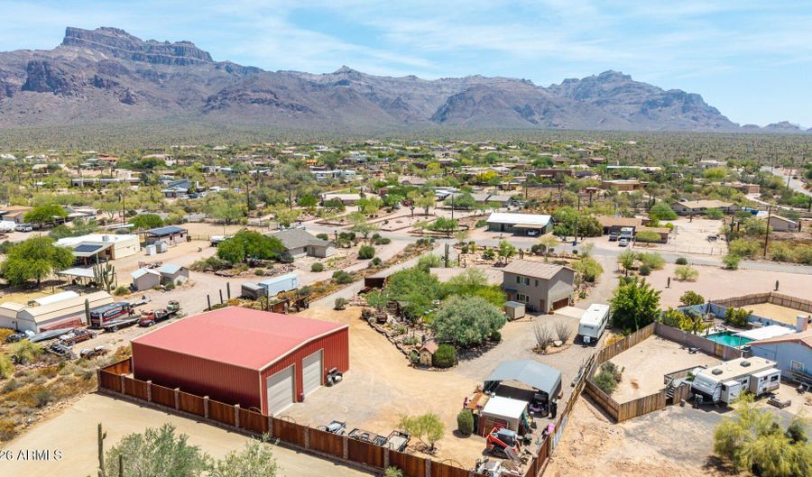 1502 S PROSPECTORS Rd, Apache Junction, AZ 85119 - 5 Beds, 3 Bath