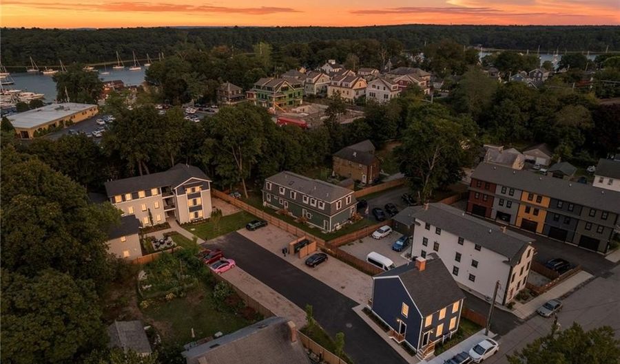 32 Exchange St 204, East Greenwich, RI 02818 - 1 Beds, 1 Bath