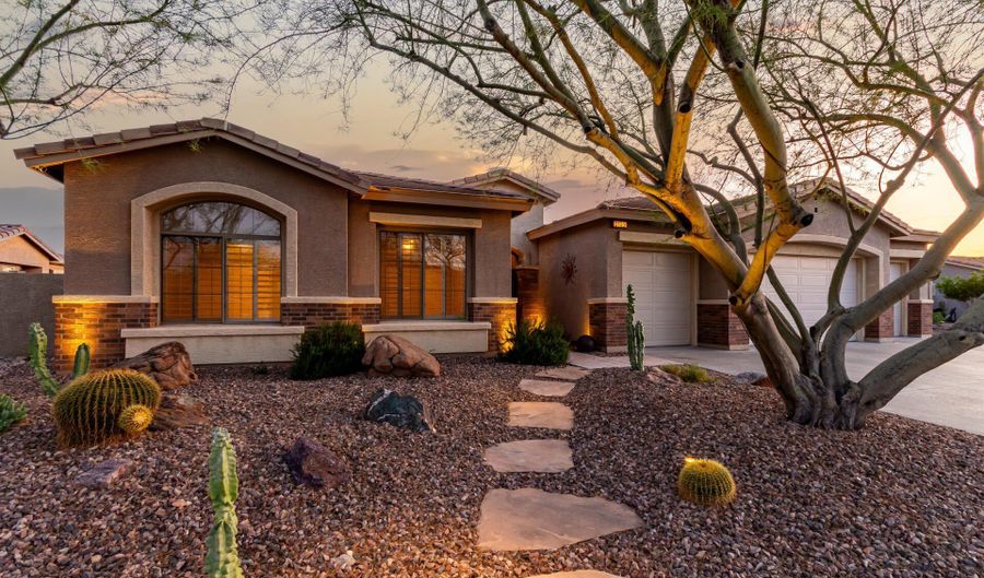 3135 W KURALT Ct, Anthem, AZ 85086 - 4 Beds, 3 Bath