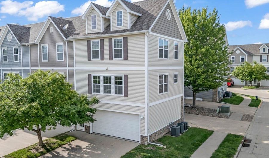 3018 SW Arlan Ln, Ankeny, IA 50023 - 2 Beds, 3 Bath