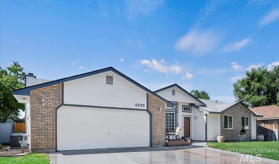 6595 W Baron Dr, Boise, ID 83714 - 3 Beds, 2 Bath