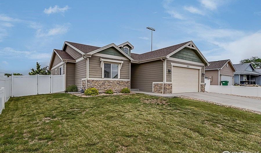 123 Linden Oaks Dr, Ault, CO 80610 - 3 Beds, 2 Bath