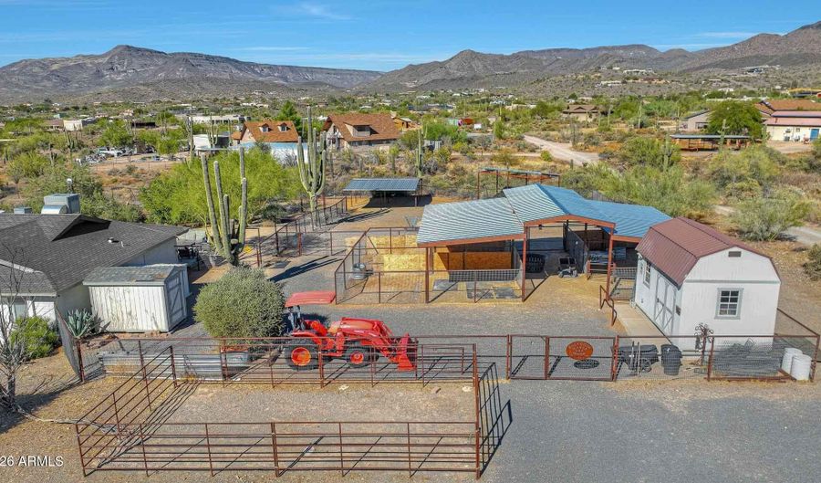 6914 E Highland Rd, Cave Creek, AZ 85331 - 4 Beds, 3 Bath