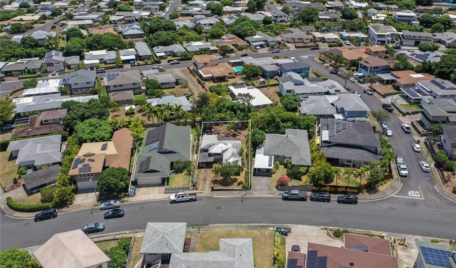 718 Hind Iuka Dr, Honolulu, HI 96821 - 3 Beds, 1 Bath