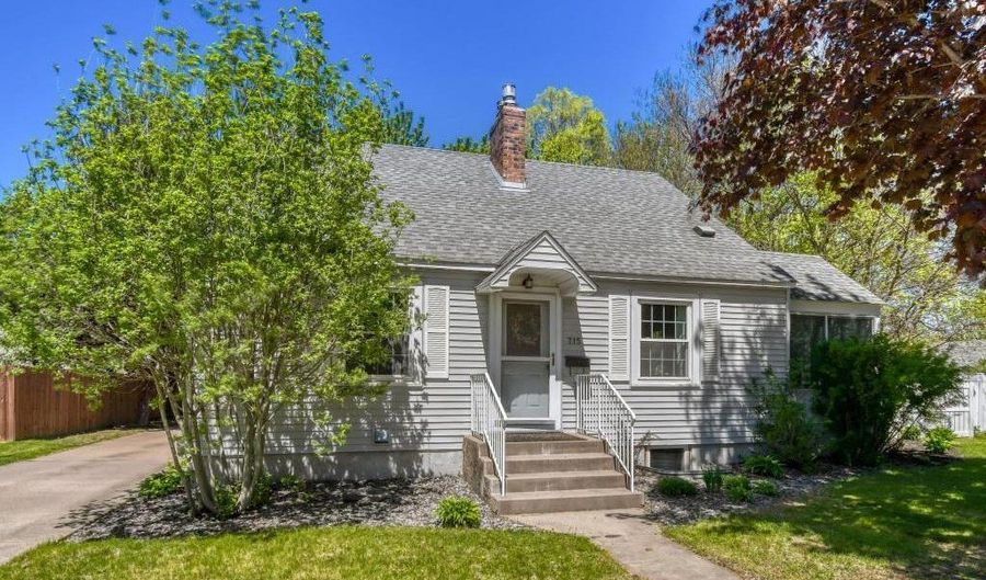 715 Cross St, Anoka, MN 55303 - 3 Beds, 2 Bath