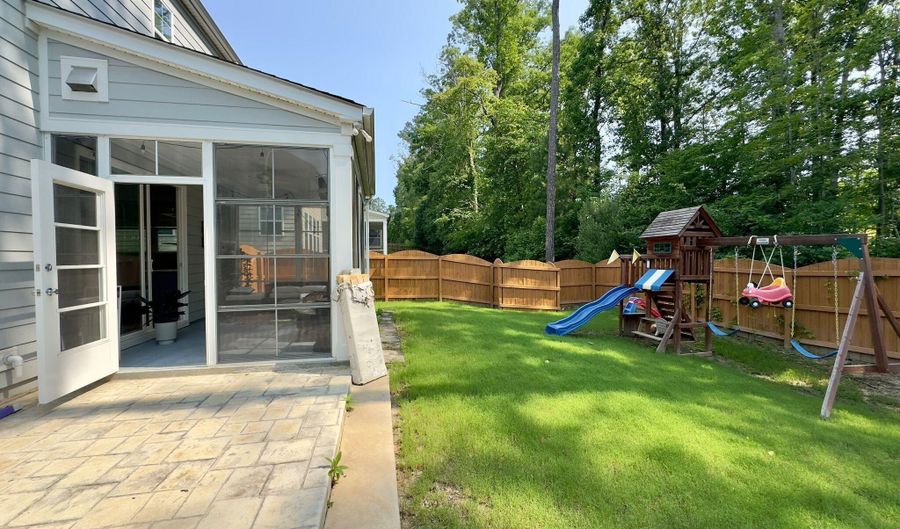 335 Stonehouse Dr, Apex, NC 27523 - 5 Beds, 4 Bath