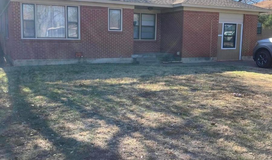 5121 WESTGATE Dr, Amarillo, TX 79106 - 3 Beds, 1 Bath