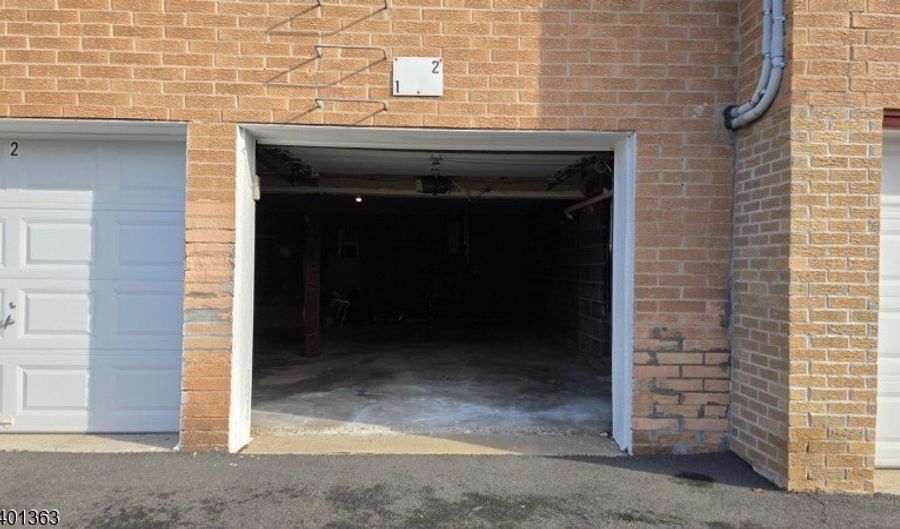 725 Joralemon St 3, Belleville, NJ 07109 - 2 Beds, 1 Bath