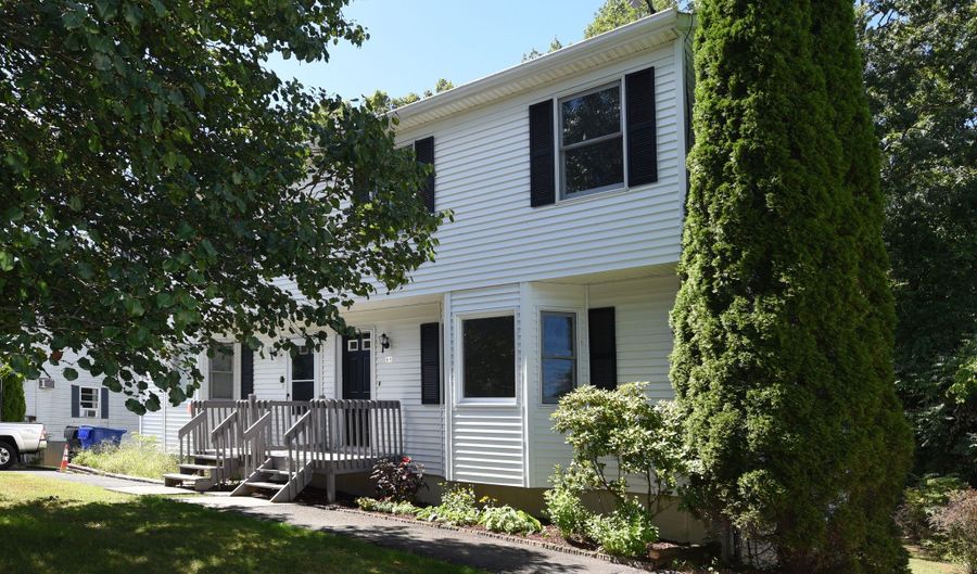 89 Knollwood Dr 89, Bethel, CT 06801 - 2 Beds, 2 Bath