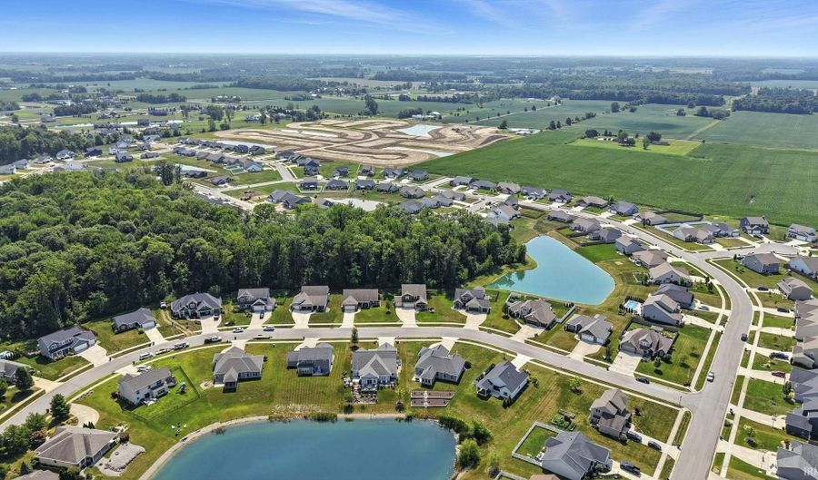 5525 Kodiak Trl, Auburn, IN 46706 - 4 Beds, 3 Bath