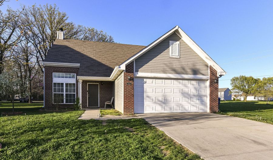 11642 Ross Park Dr, Indianapolis, IN 46229 - 3 Beds, 3 Bath