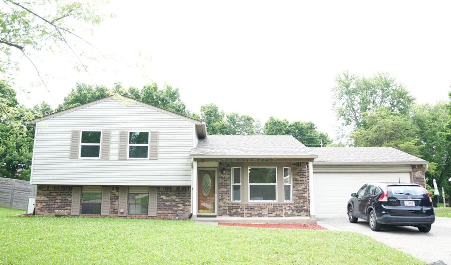 7529 Natchez Ct, Indianapolis, IN 46217 - 4 Beds, 2 Bath