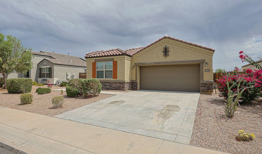 29473 W WHITTON Ave, Buckeye, AZ 85396 - 4 Beds, 3 Bath