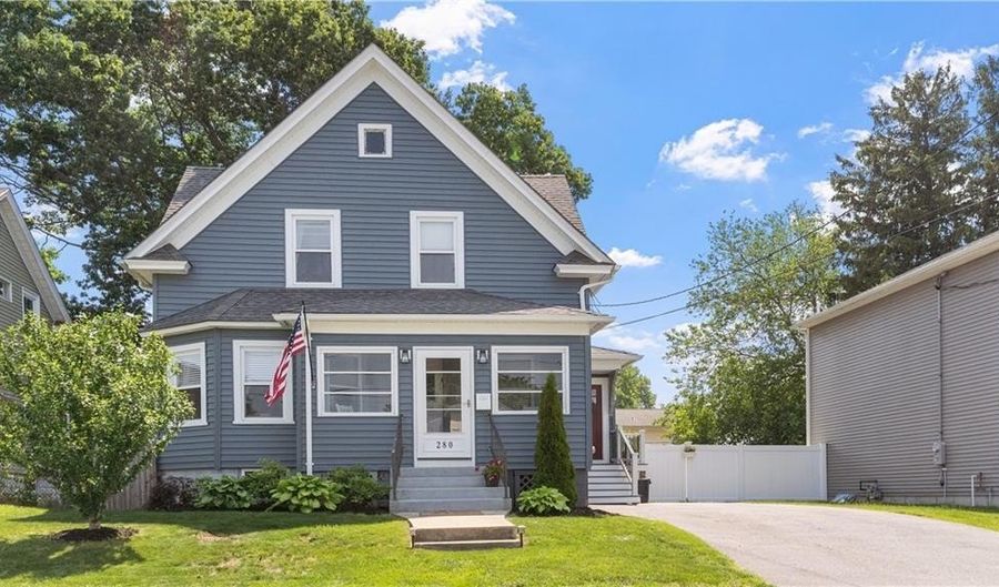 280 Woodbine St, Cranston, RI 02910 - 3 Beds, 3 Bath