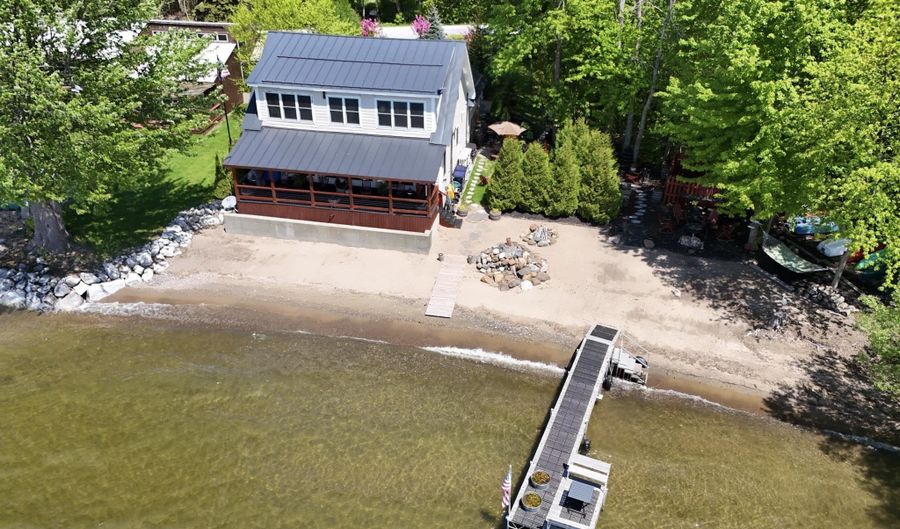 635 Firehouse Rd, Alburgh, VT 05440 - 3 Beds, 2 Bath
