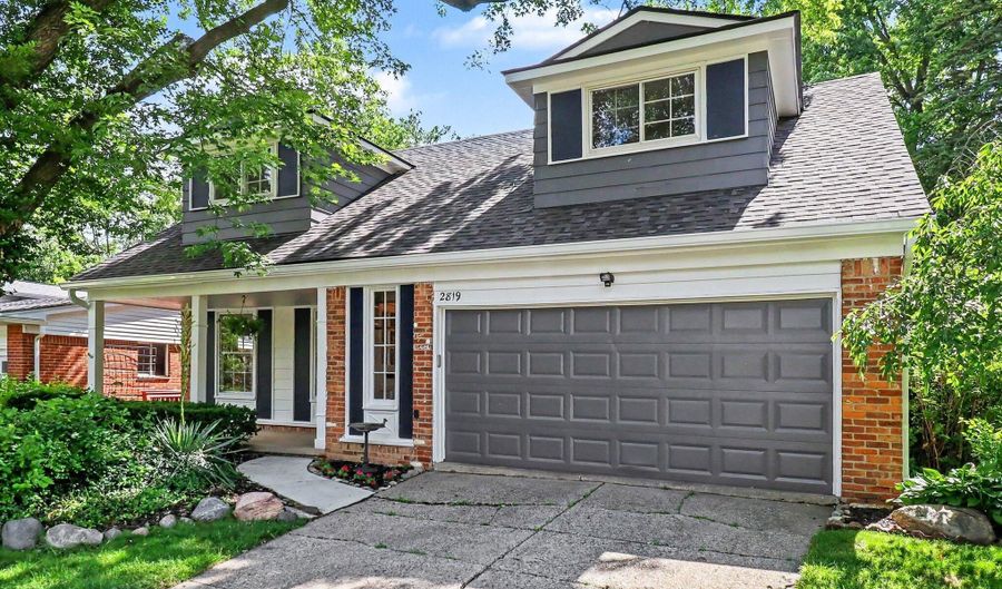 2819 Yost Blvd, Ann Arbor, MI 48104 - 5 Beds, 2 Bath