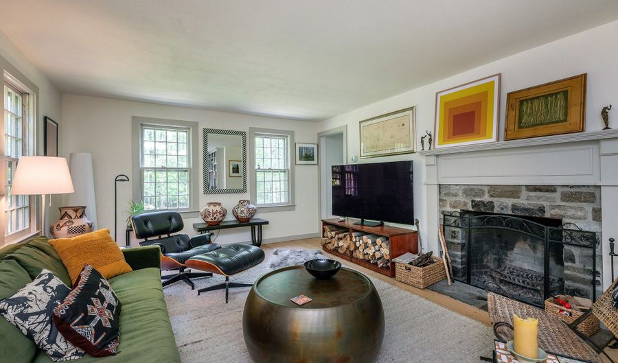 25 Dark Entry Rd, Bethlehem, CT 06751 - 4 Beds, 3 Bath