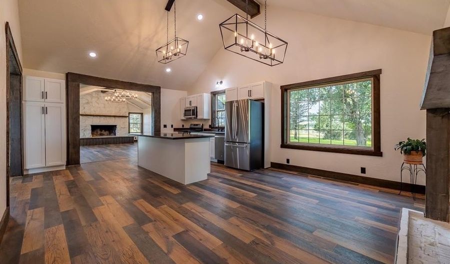 15 Cole Rd, Cody, WY 82414 - 3 Beds, 1 Bath