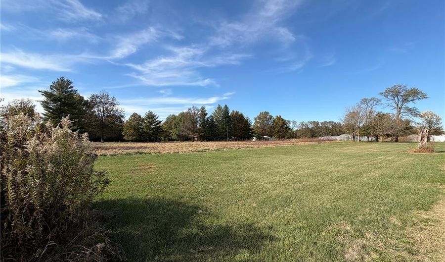 3963 Gvillo Ln, Alton, IL 62002 - 3 Beds, 2 Bath