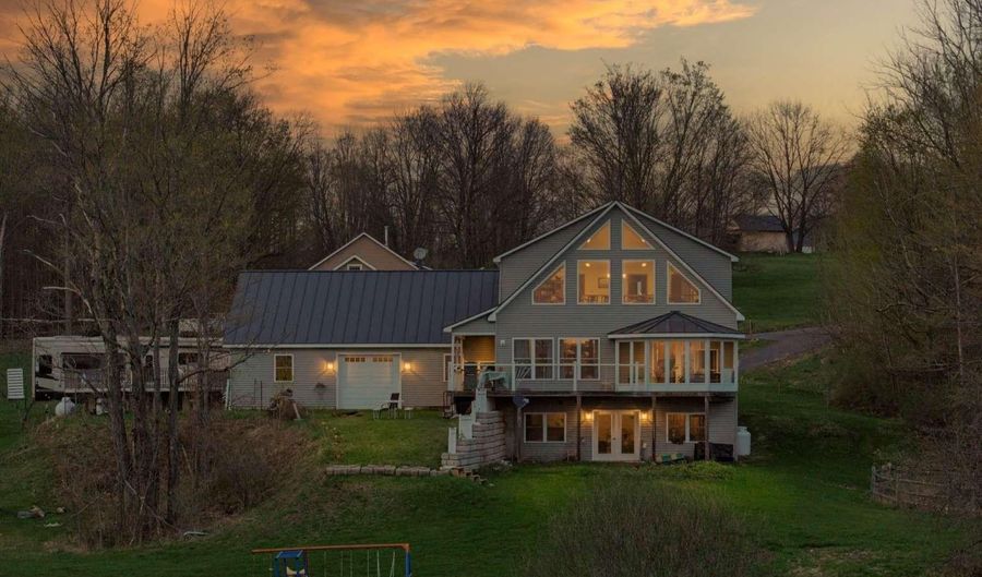 62 Phelps Rd, Barre, VT 05641 - 3 Beds, 3 Bath