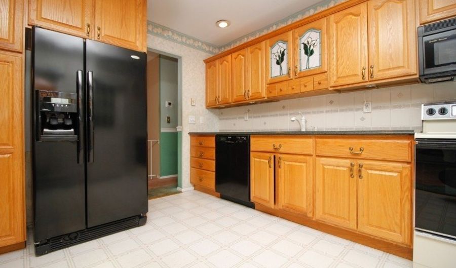 11 Christine Pl, Alloway, NJ 07462 - 4 Beds, 2 Bath