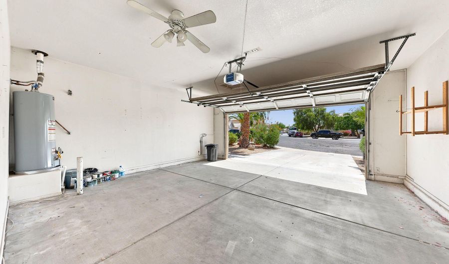 10828 W MONTE VISTA Rd, Avondale, AZ 85392 - 5 Beds, 3 Bath