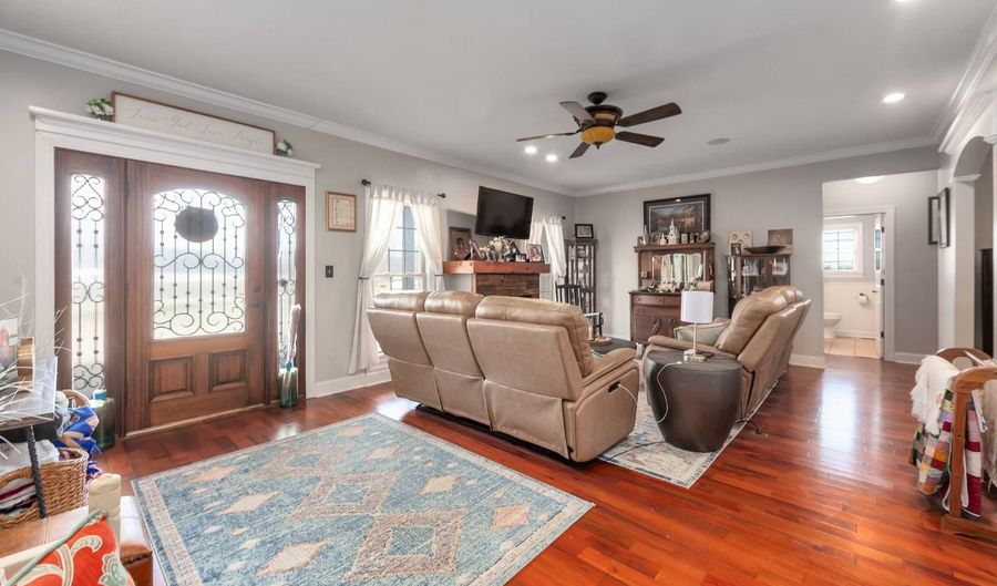 165 Harris Grove Cemetery Rd, Alamo, TN 38001 - 5 Beds, 3 Bath