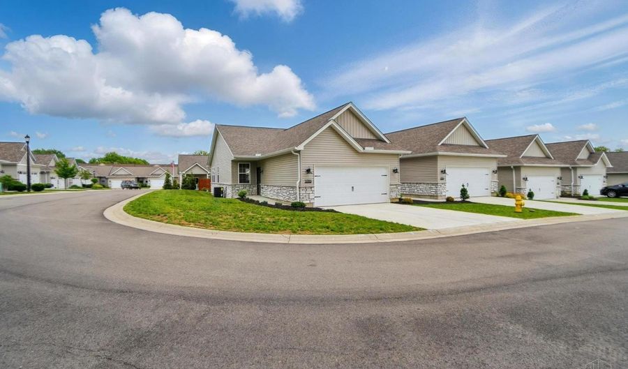 5086 Garden Grove Ln, Delhi, OH 45238 - 2 Beds, 2 Bath