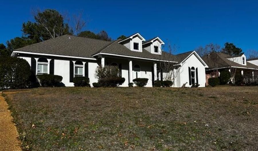 136 Trace Cove Dr, Madison, MS 39110 - 5 Beds, 5 Bath