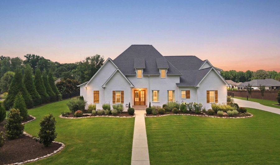 302 Meadow Way, Athens, AL 35613 - 5 Beds, 6 Bath