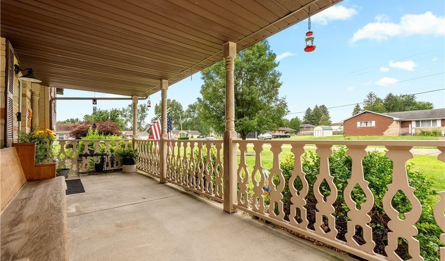 759 Betz Ave, Alliance, OH 44601 - 3 Beds, 2 Bath