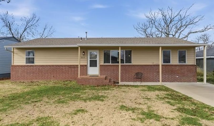 313 N Cummings Ave, Bartlesville, OK 74006 - 4 Beds, 1 Bath