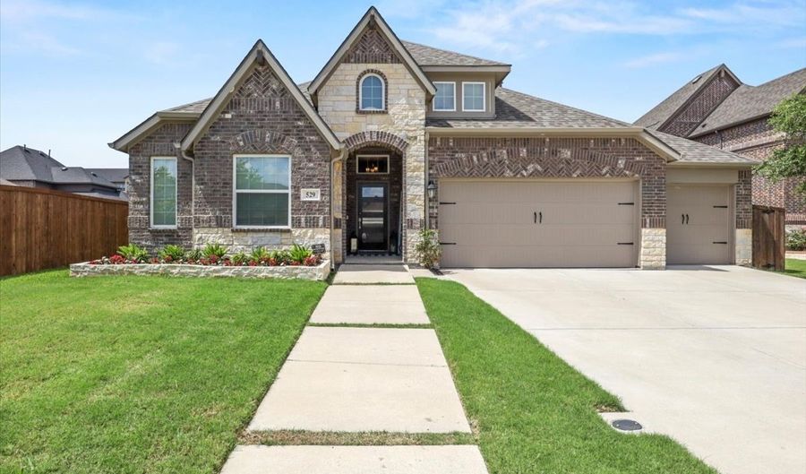 529 Warner Dr, Anna, TX 75409 - 5 Beds, 3 Bath