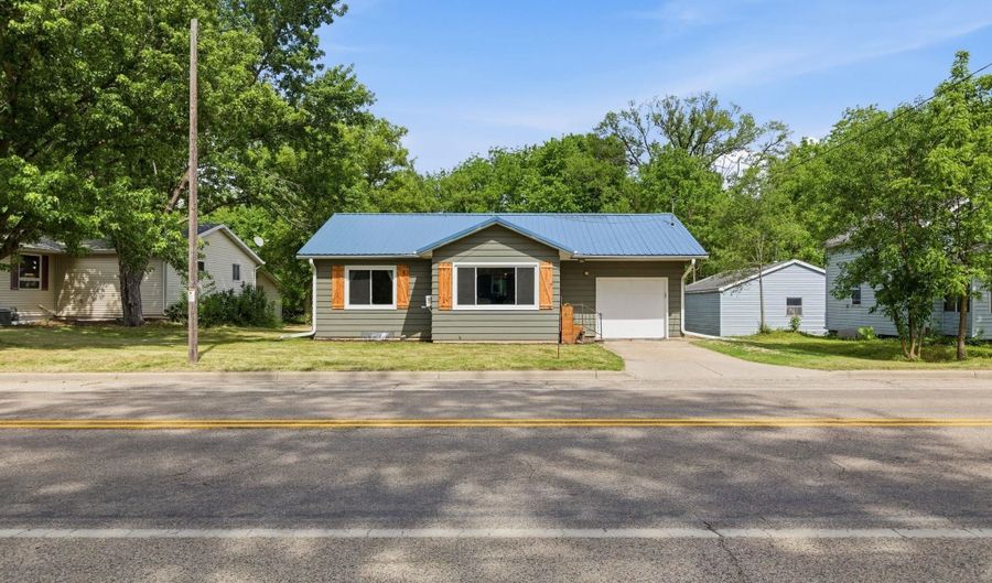 5209 S County Road D, Afton, WI 53501 - 2 Beds, 1 Bath