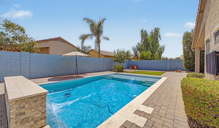 3053 E BLUEBIRD Pl, Chandler, AZ 85286 - 3 Beds, 2 Bath