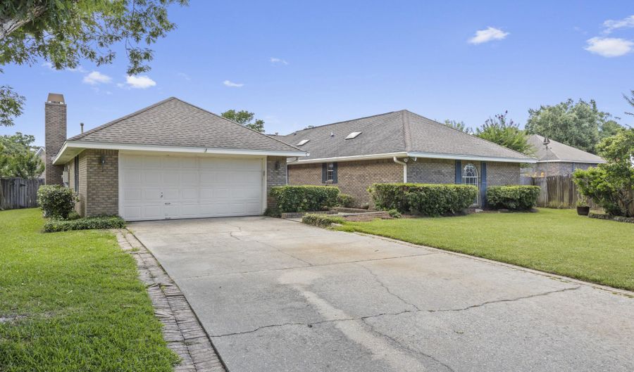 2552 Conifer Ct, Biloxi, MS 39531 - 3 Beds, 3 Bath