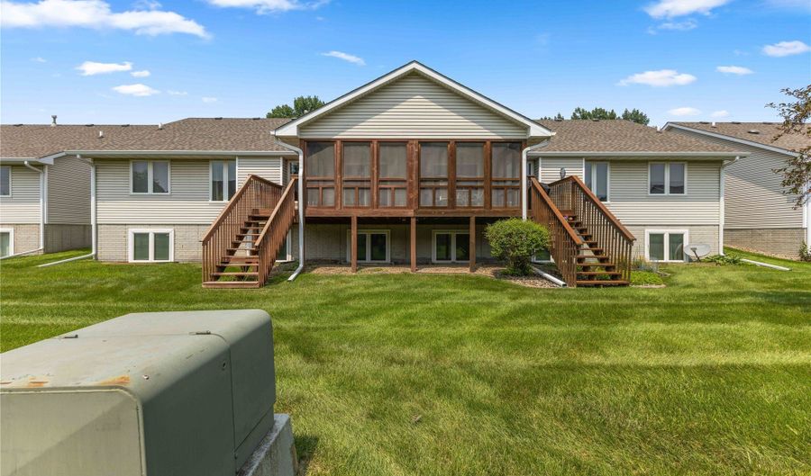 838 Lindsay Ct SW, Altoona, IA 50009 - 2 Beds, 2 Bath