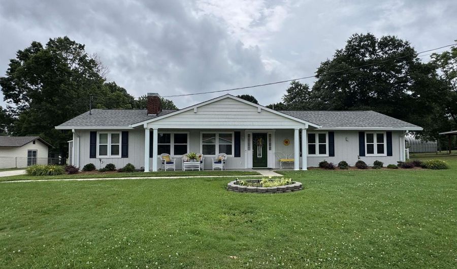 402 ALICIA St, Albertville, AL 35950 - 3 Beds, 2 Bath