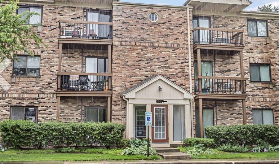 2221 W Nichols Rd A, Arlington Heights, IL 60004 - 1 Beds, 1 Bath