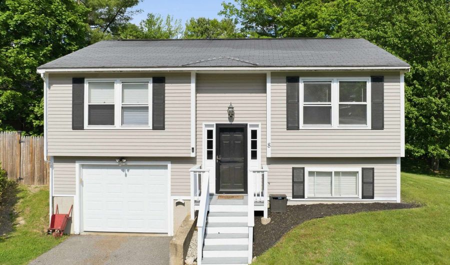 8 Glenridge Rd, Belmont, NH 03220 - 3 Beds, 2 Bath