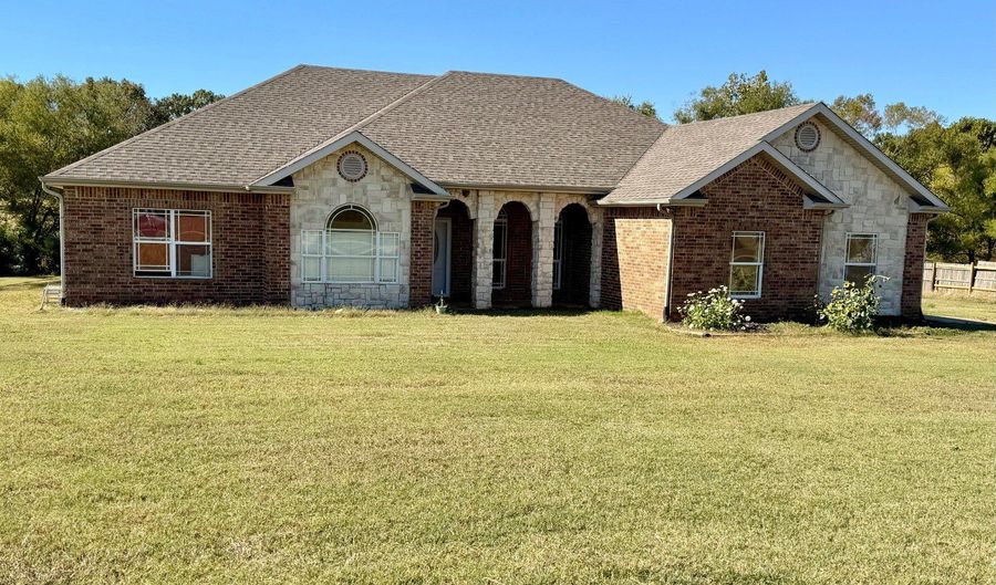 2917 S Oak Tree Ln, Atoka, OK 74525 - 0 Beds, 0 Bath