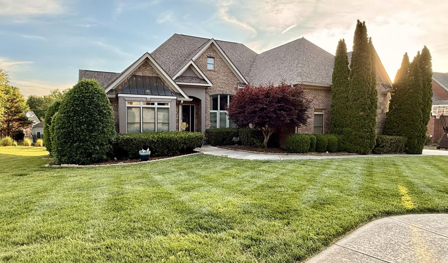 9219 Crystal Brook Dr, Apison, TN 37302 - 5 Beds, 4 Bath