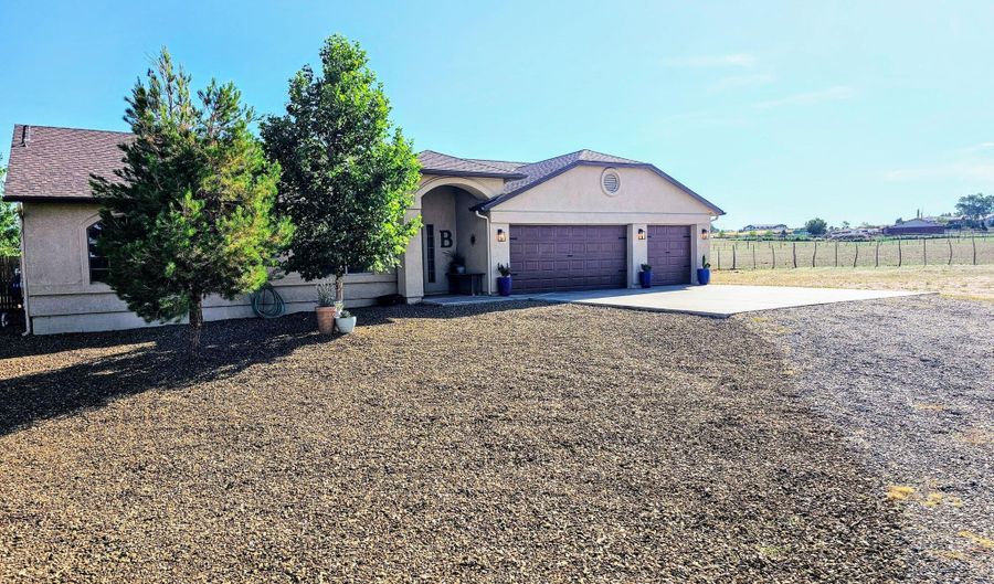 2670 W Willow Breeze Rd, Chino Valley, AZ 86323 - 3 Beds, 2 Bath
