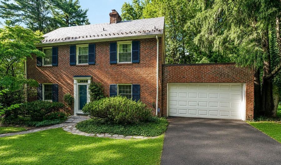 1110 BELLEMORE Rd, Baltimore, MD 21210 - 3 Beds, 3 Bath