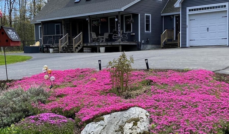 21 Dream Ln, Belfast, ME 04915 - 3 Beds, 4 Bath